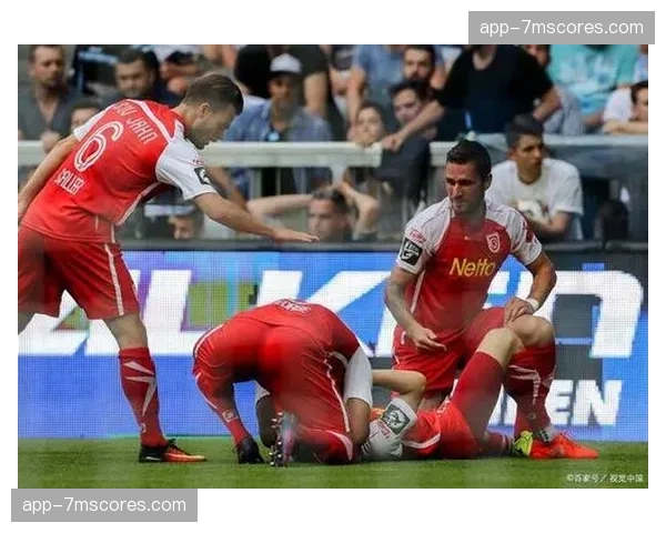 评论：海登海姆高效反击凸显传统边路传中战术的现代价值